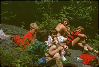 1977-16